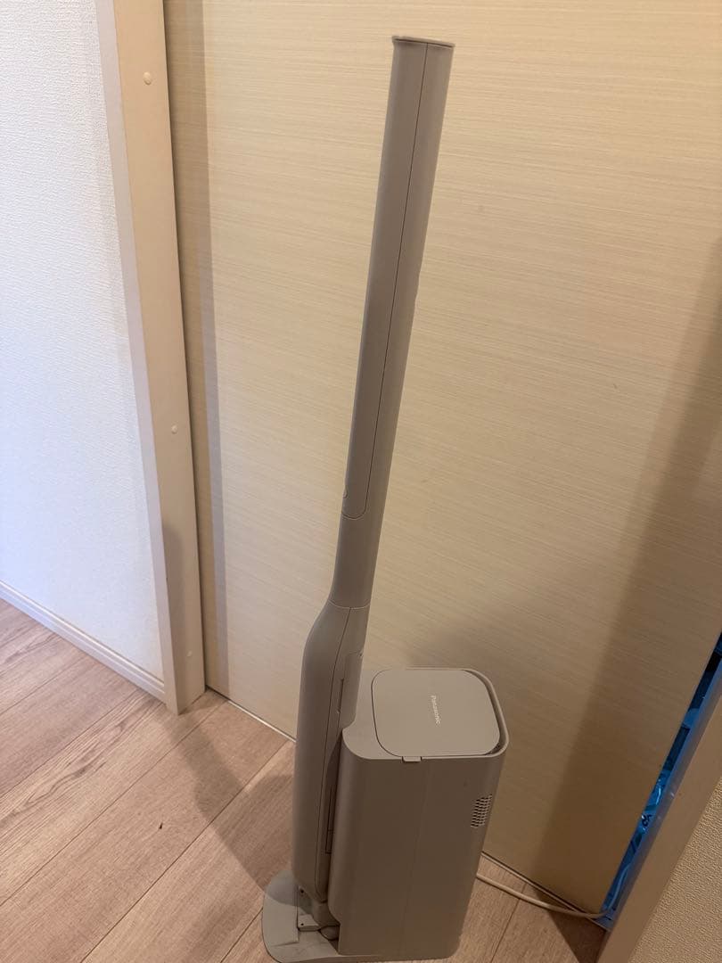 ［最終値引］Panasonicスティッククリーナー MC-NS70F［今日まで