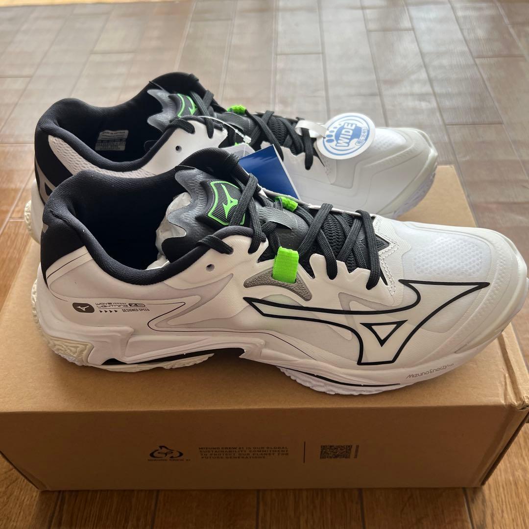 Mizuno ウェーブライトニングZ8 27.5cm ワイド
