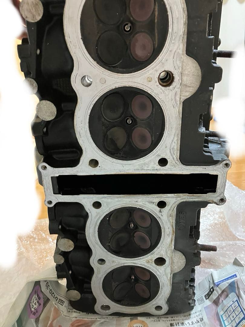 xjr1300 シリンダーヘッド