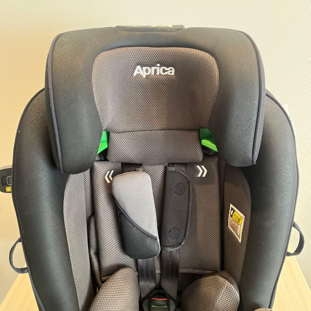 Aprica フォームフィットISOFIX360°セーフティー