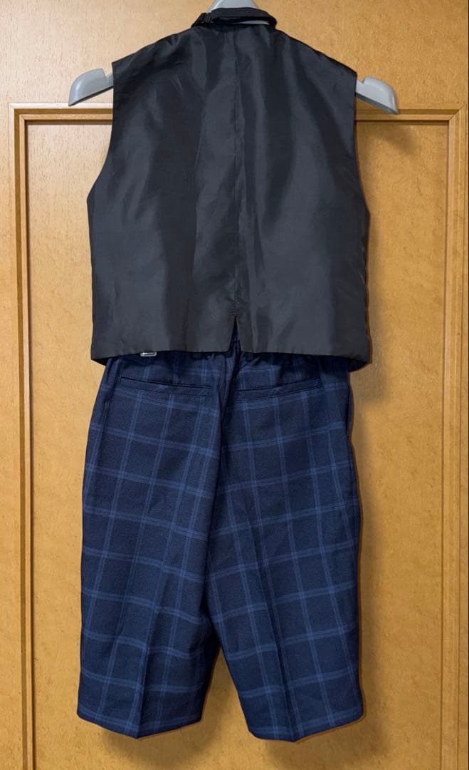 超美品★ワンダーファクトリー★3ピースフォーマル　スーツ★130cm紺チェック柄