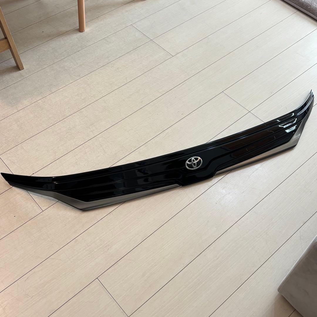 トヨタ ヴォクシー90フロントバンパーガーニッシュ ブラック
