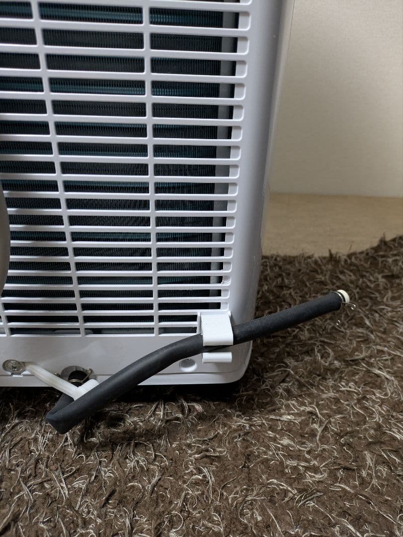 トヨトミ　スポットエアコン　6〜9畳移動式　 ホワイト　2022年製