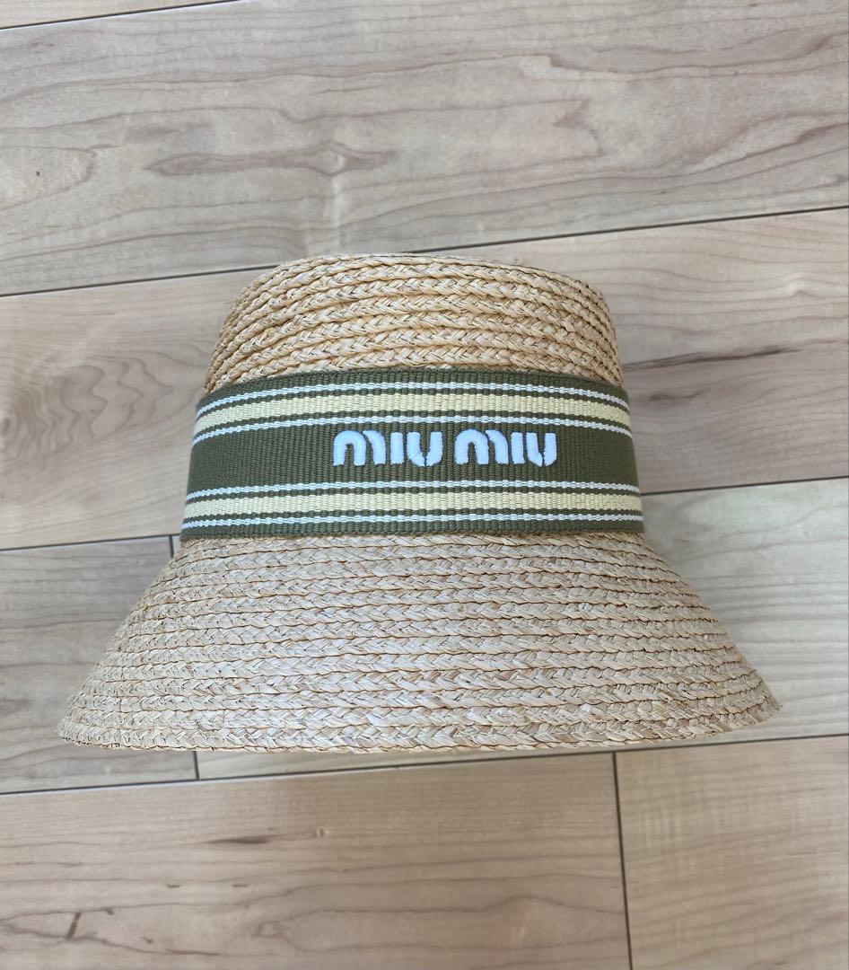 ミュウミュウ　新作ハット　カーキ