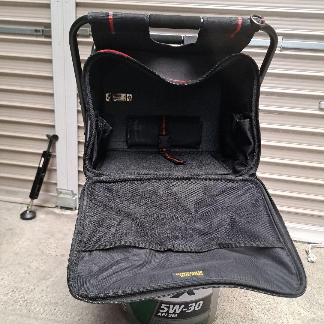 Snap-on 折りたたみ式工具収納椅子