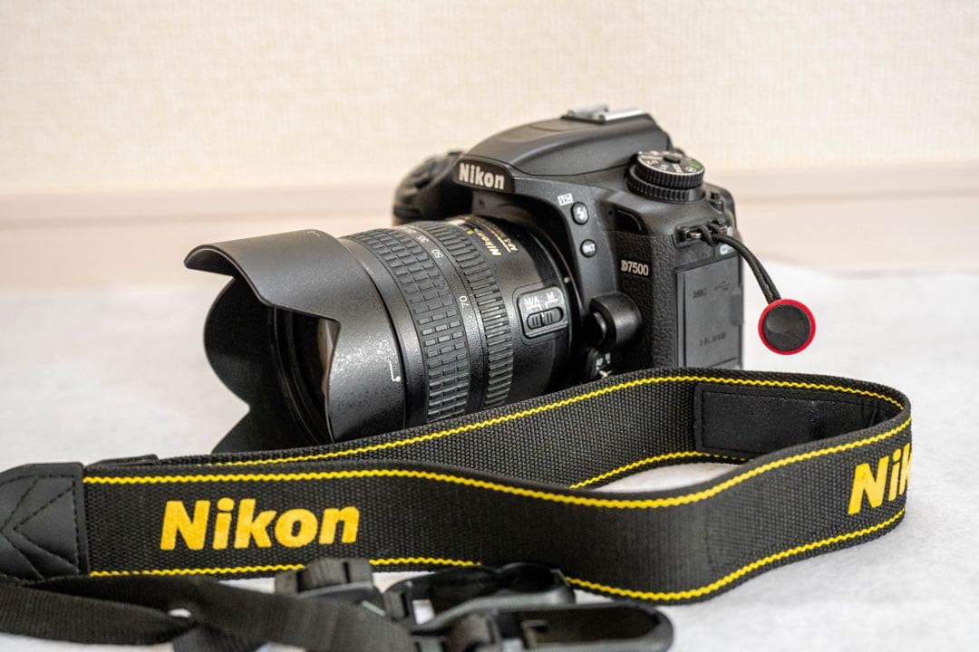 NikonD7500本体 一眼レフ レンズ付き