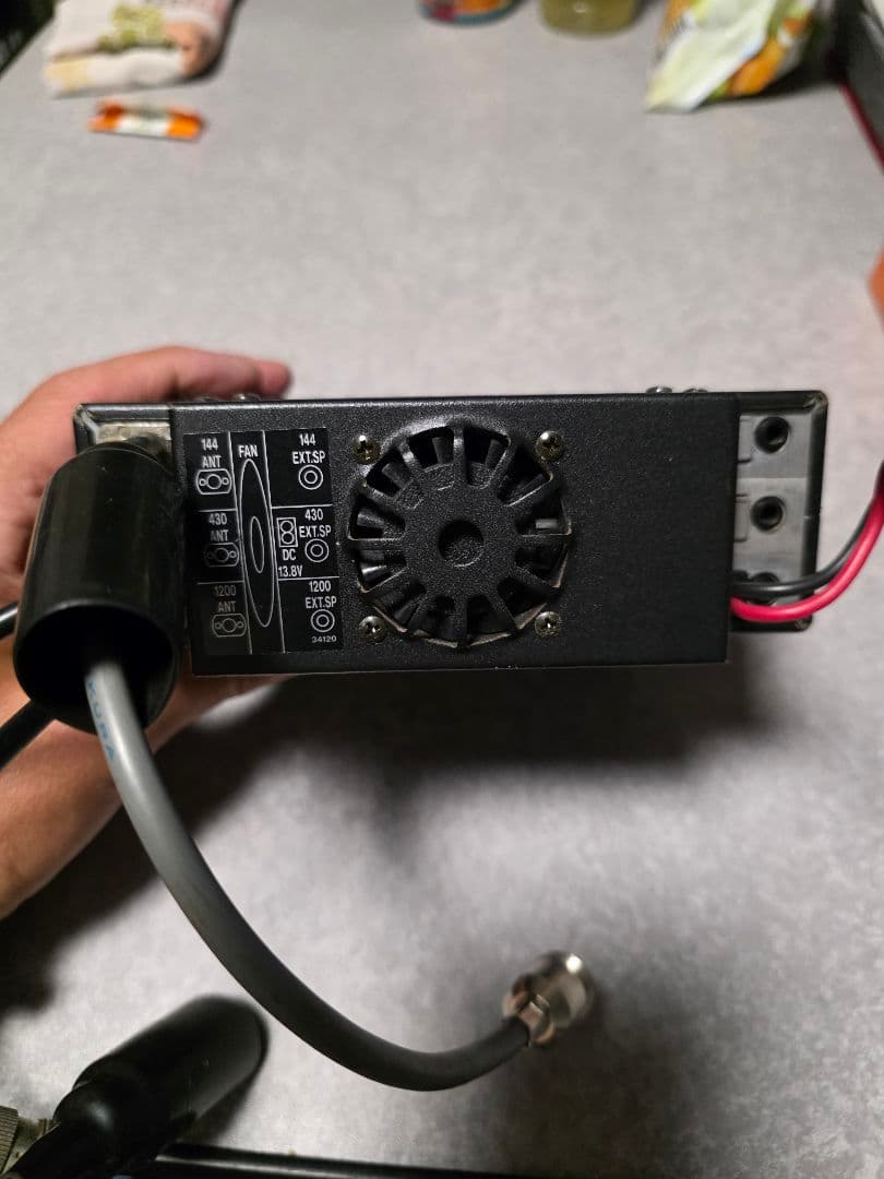 TM-942 144 4301200MHzモービル機 430のみハイパワー仕様