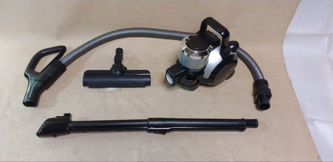 TOSHIBA サイクロンクリーナー トルネオV VC-S640X シルバー