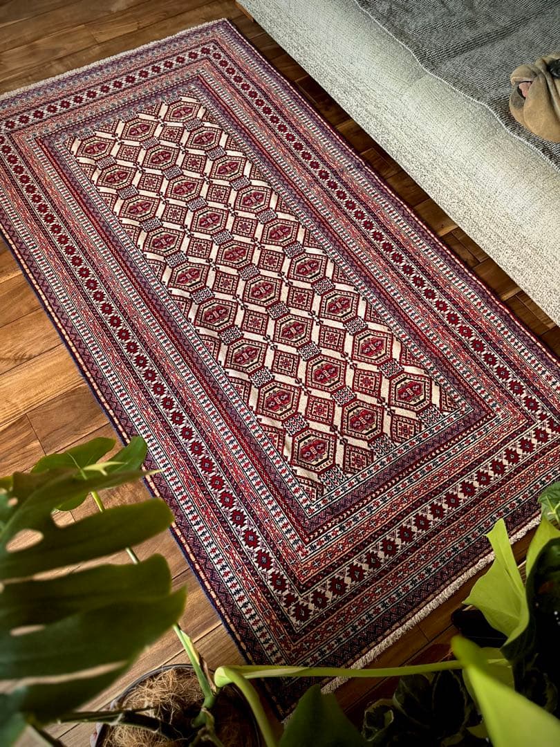 トライバルラグ　ヴィンテージラグ　ペルシャ絨毯　バルーチ族　プリミティブアート