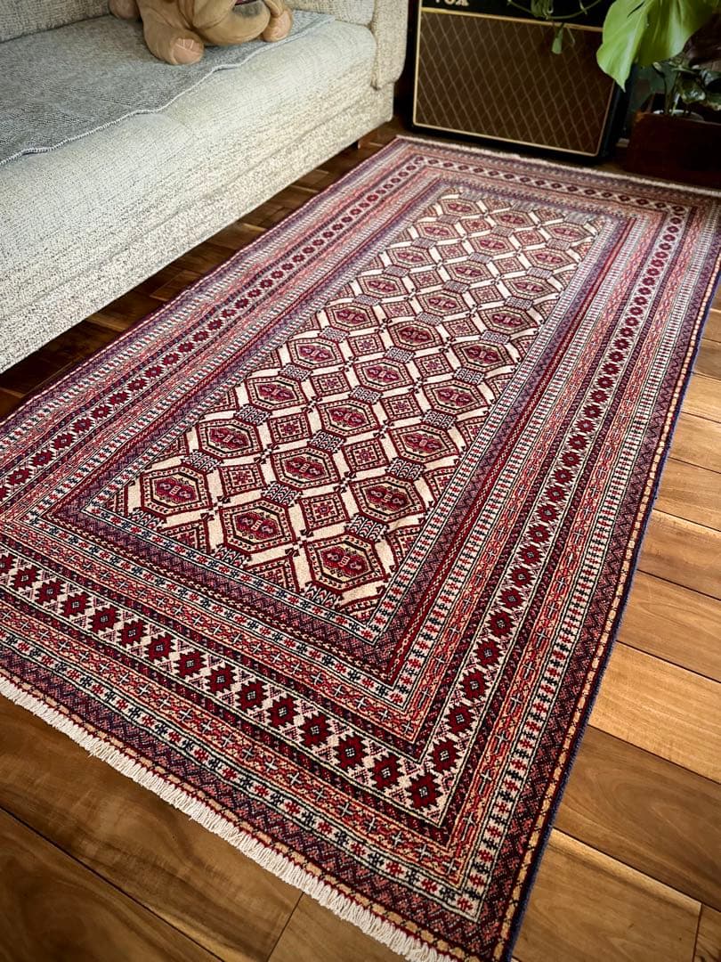 トライバルラグ　ヴィンテージラグ　ペルシャ絨毯　バルーチ族　プリミティブアート