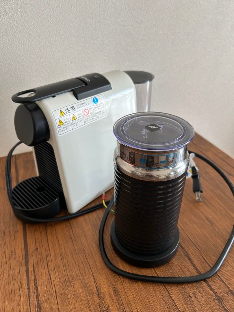 Nespresso エスプレッソマシン ホワイト D30 エアロチーノセット