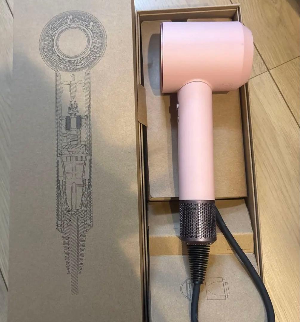 ダイソンドライヤーHD08