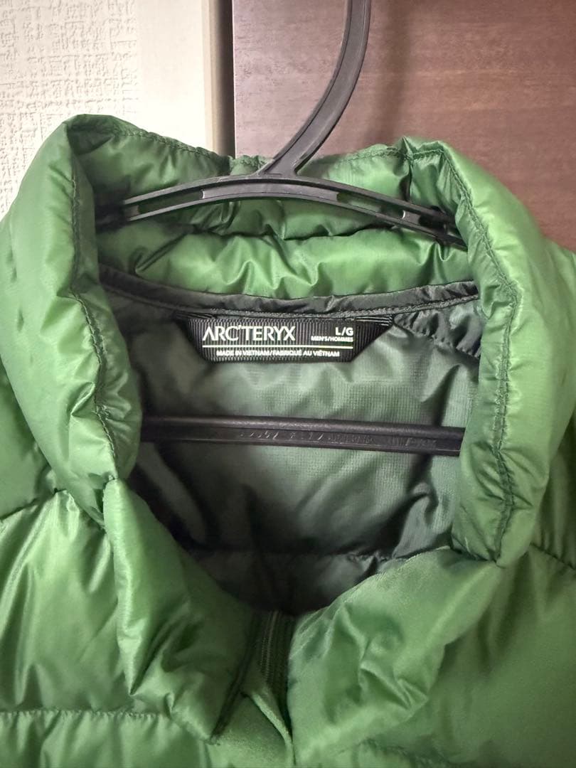 ARC'TERYX グリーン ベスト L 新品タグ付き