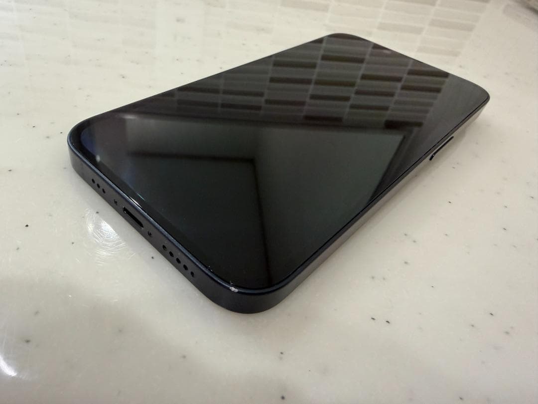 美品 SIMフリー iPhone14 256GB ミッドナイト