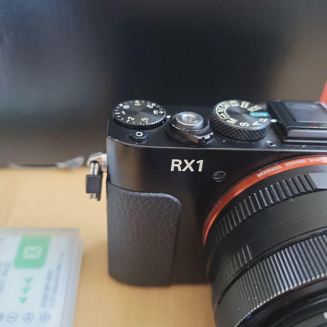 SONY RX1 デジタルカメラ 本体と付属品
