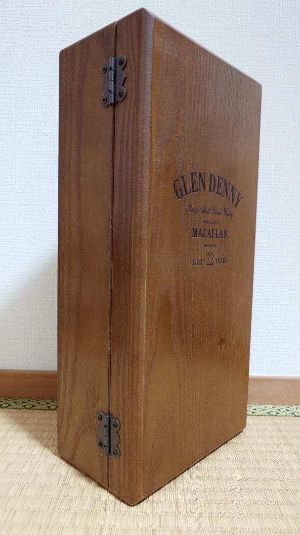 マッカラン22年 木製ケースのみ
