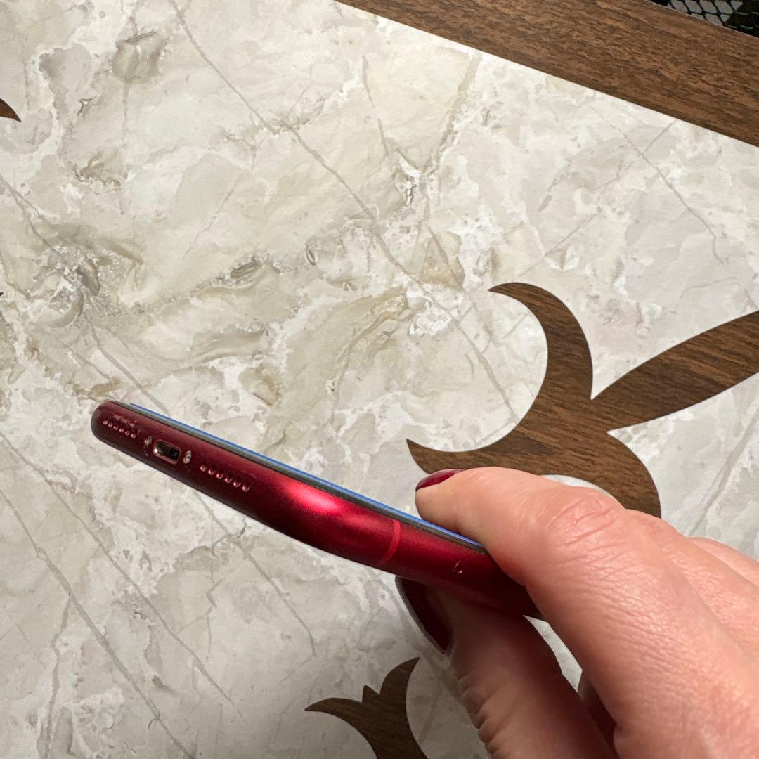 【美品】Apple iPhone 11 (PRODUCT)RED 64 GB