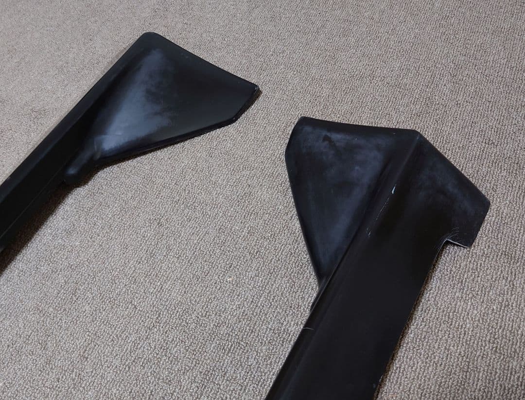 インパルス製 AE86用純正タイプFRPサイドステップ