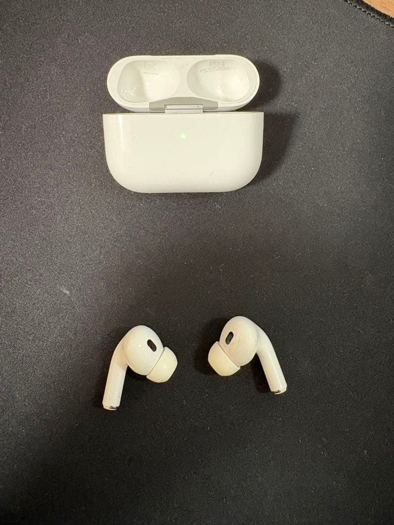 AirPods Pro 第2世代 lightningタイプ