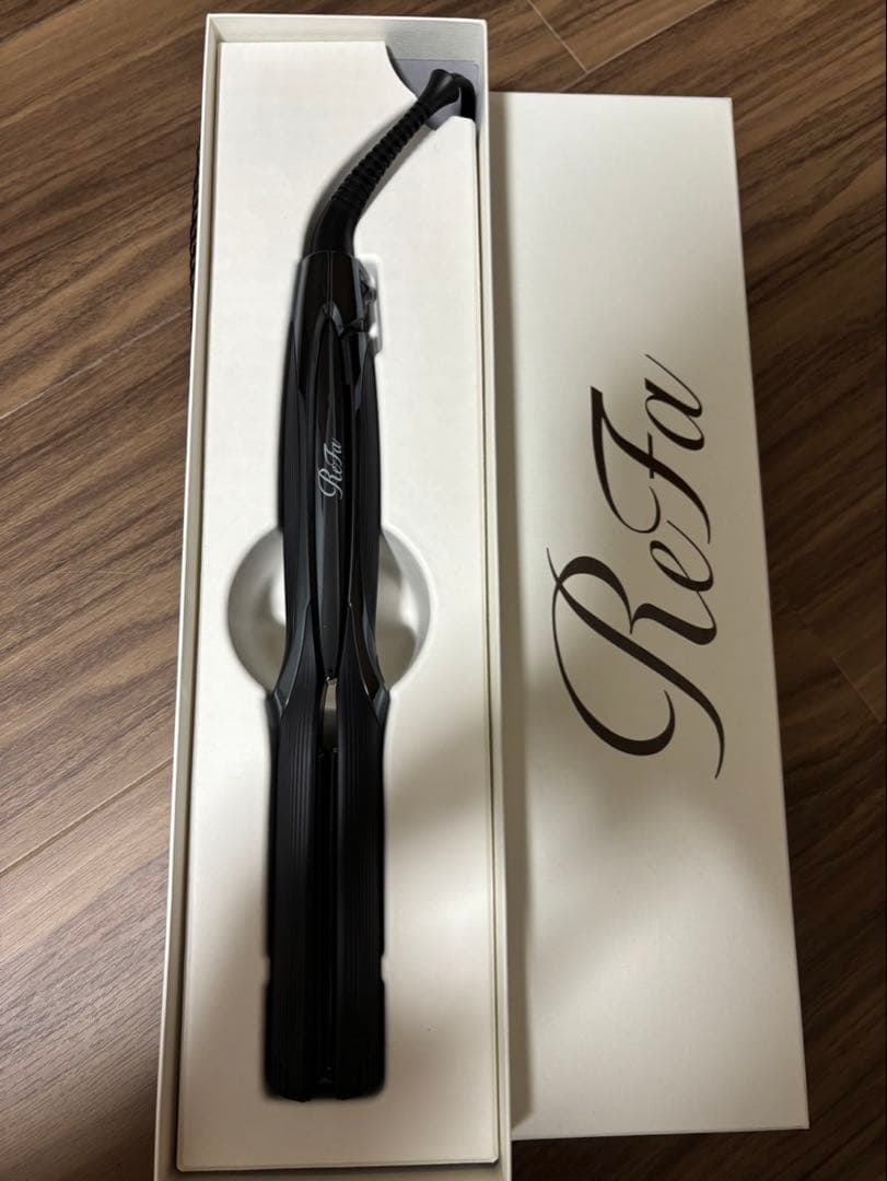 ReFa ストレートヘアアイロン ブラック とハートミニブラシ　ローズゴールド