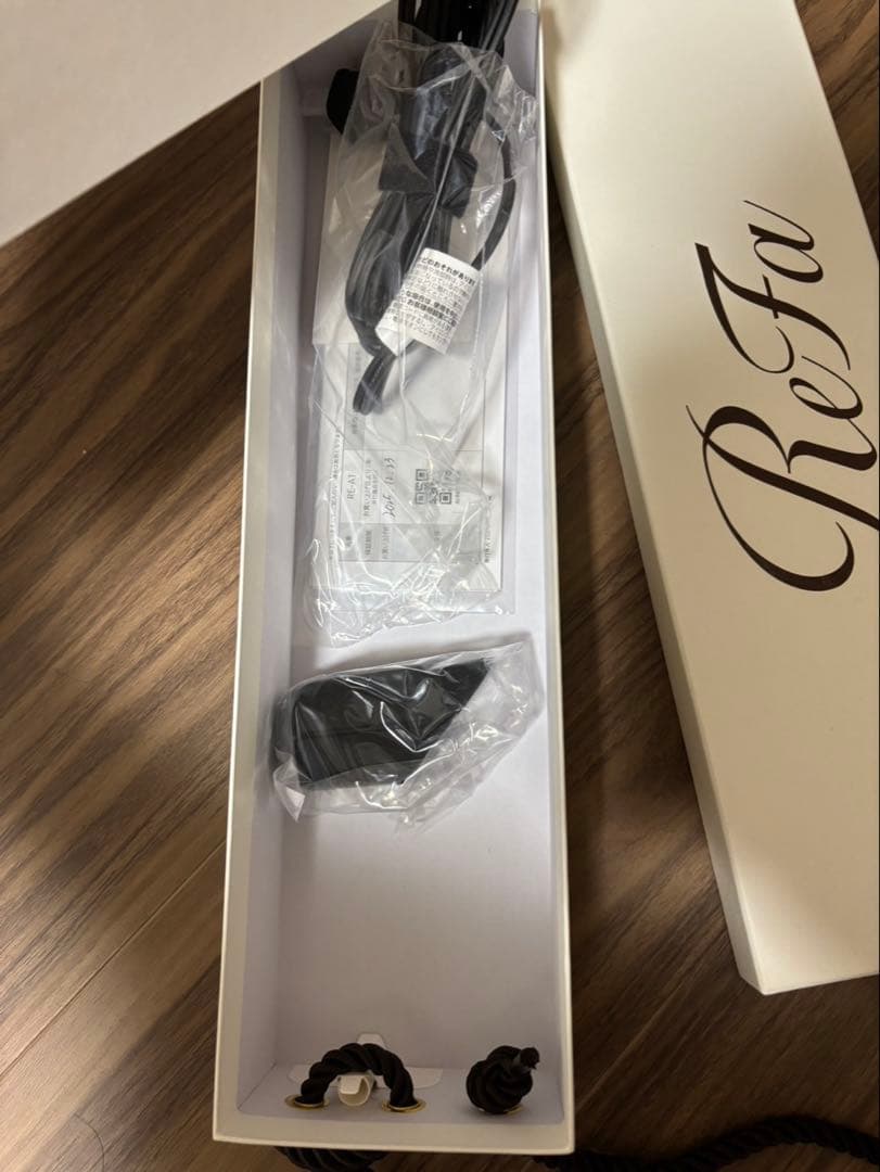 ReFa ストレートヘアアイロン ブラック とハートミニブラシ　ローズゴールド