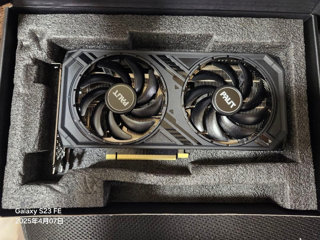 ゆ*ん様 極美品 Palit GeForce RTX 4060 Ti 8GB