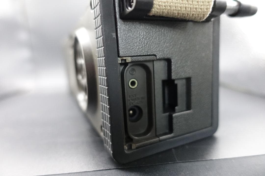 SONY Sky Sensor 6000 4バンド・ラジオ ICF-6000