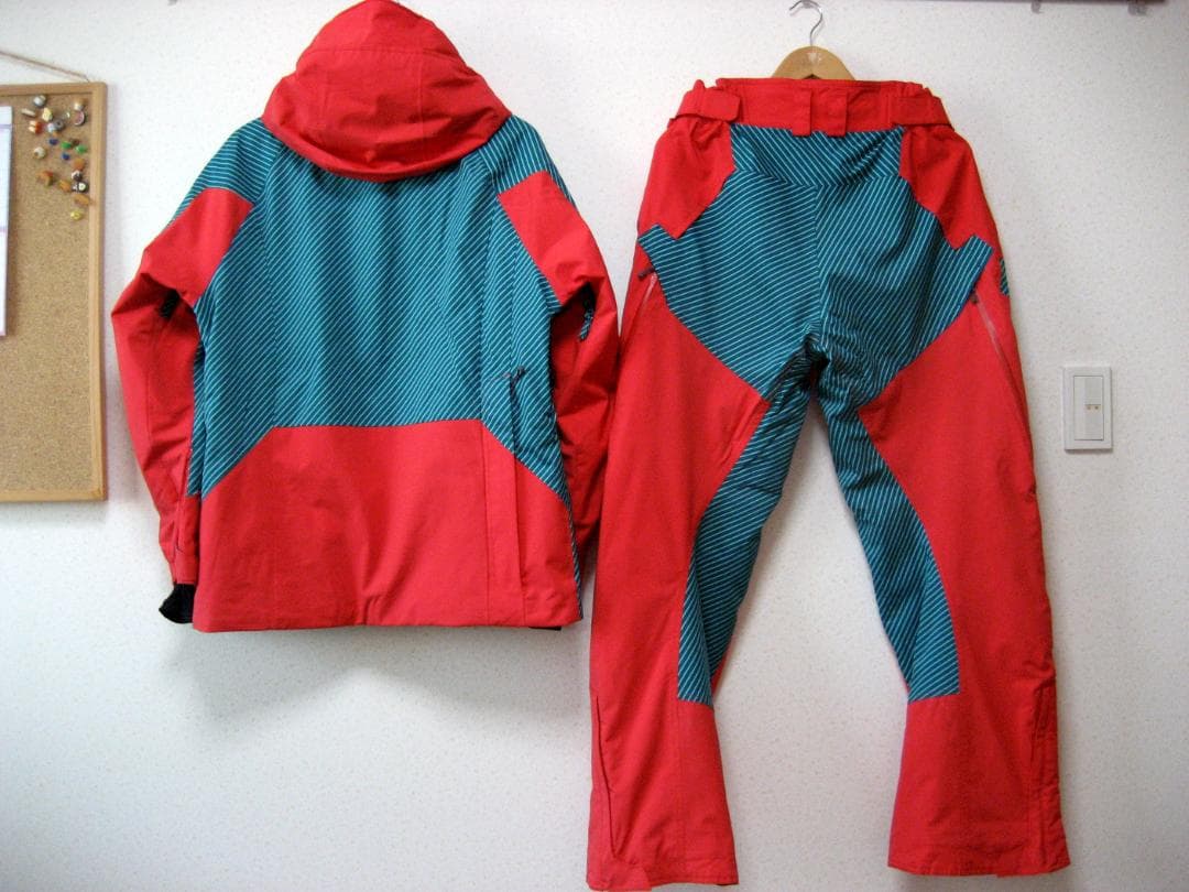 お値下依頼　美品 ミズノ 高機能 デモウェア　上下Lサイズ セット ブレスサーモ