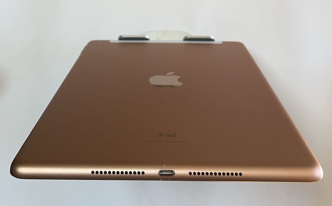 iPad 7世代 WiFi + Cellular 128GBゴルド