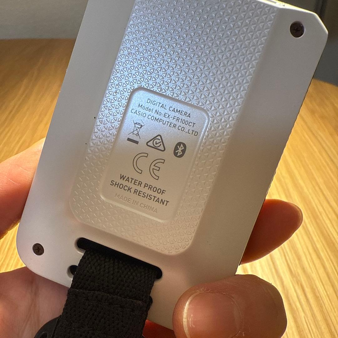 CASIO EXILIM 折りたたみ式デジタルカメラ