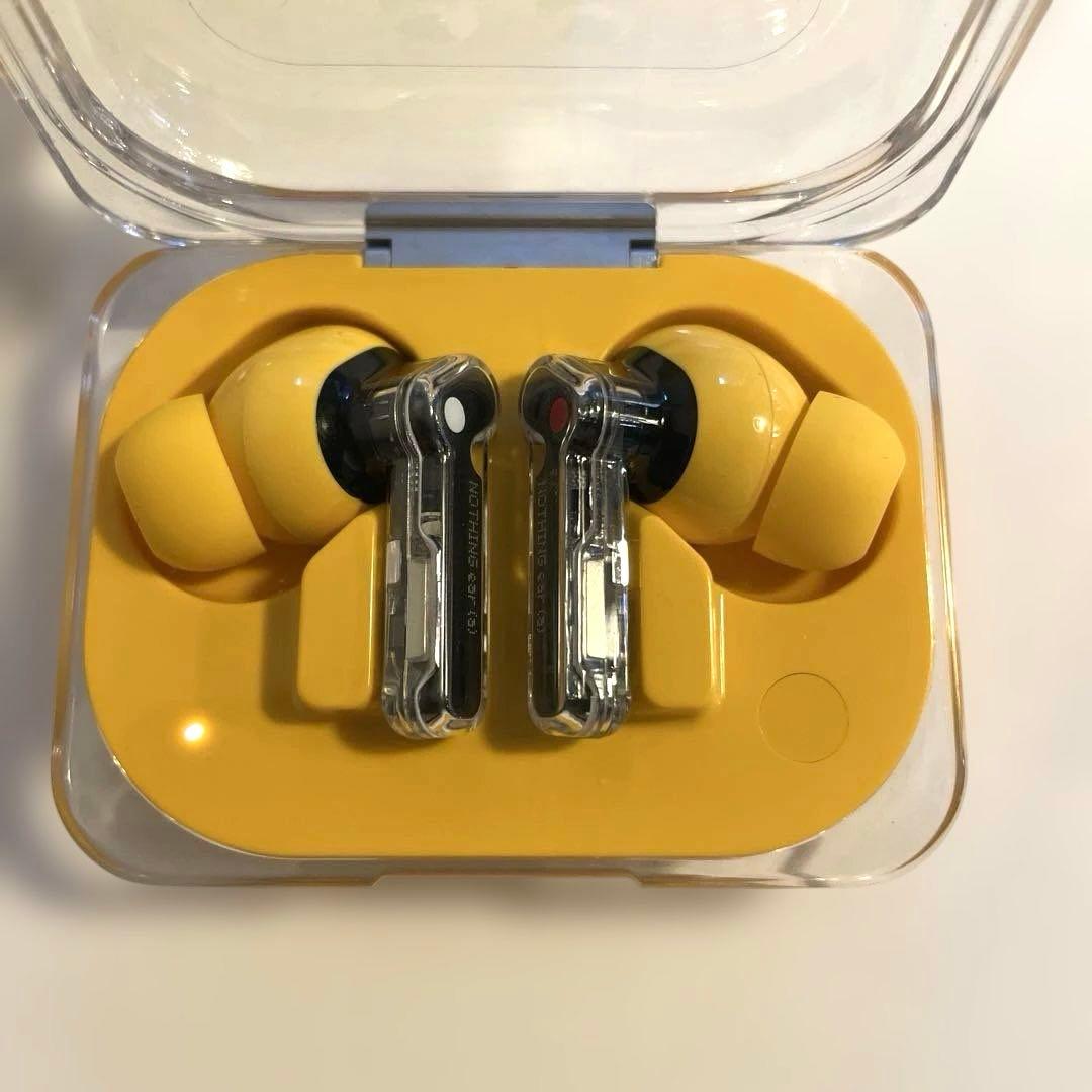 NOTHING Ear（a） イエロー