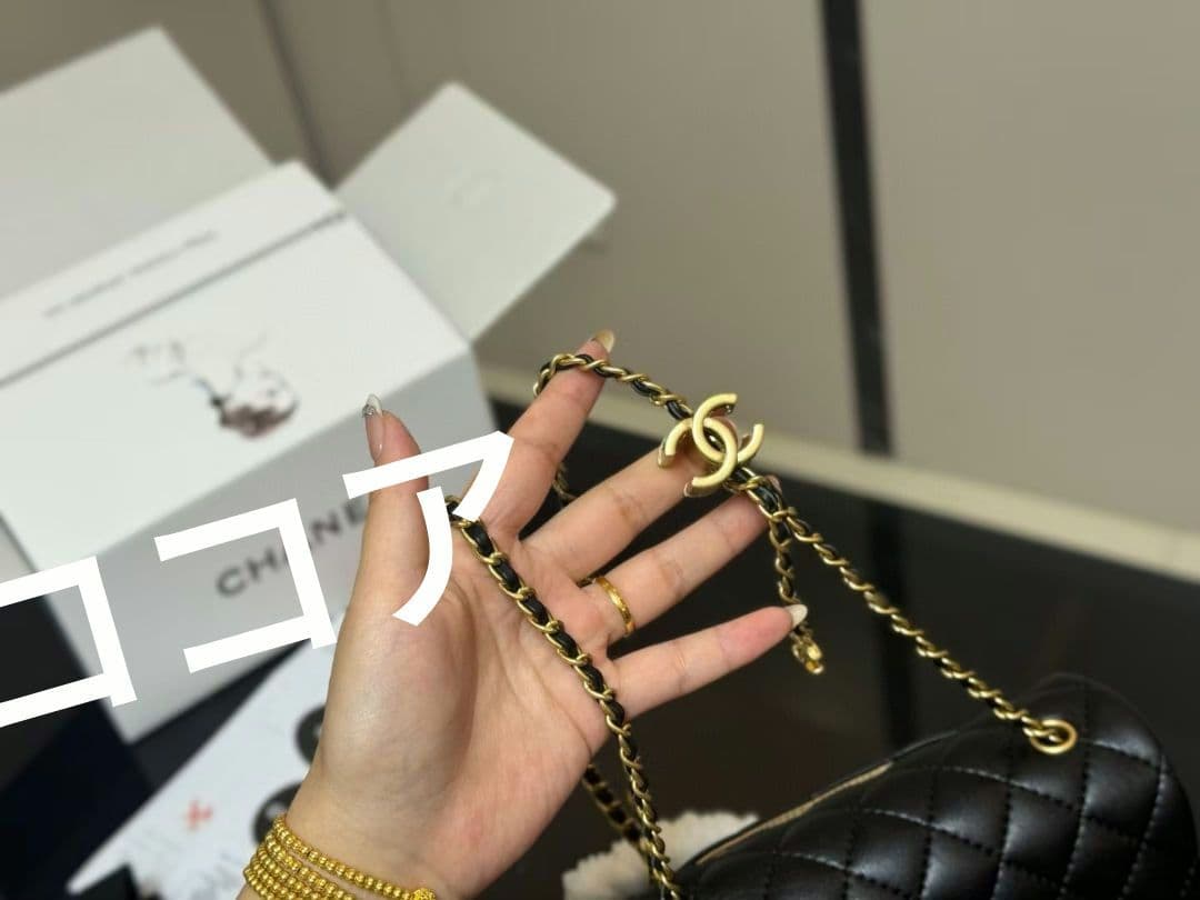 VIP限定 MAKE UP CHANEL ブラックレザー ショルダーバッグ