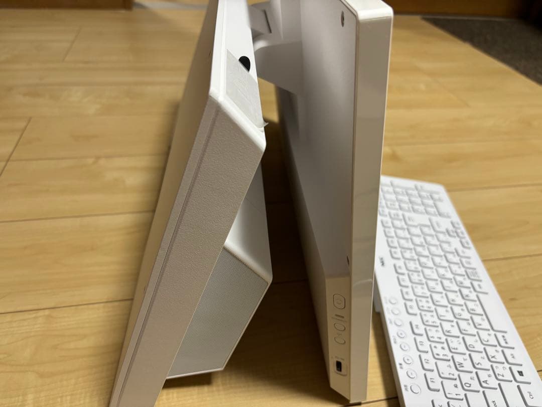 NECデスクトップパソコン　PC-HA370RAW