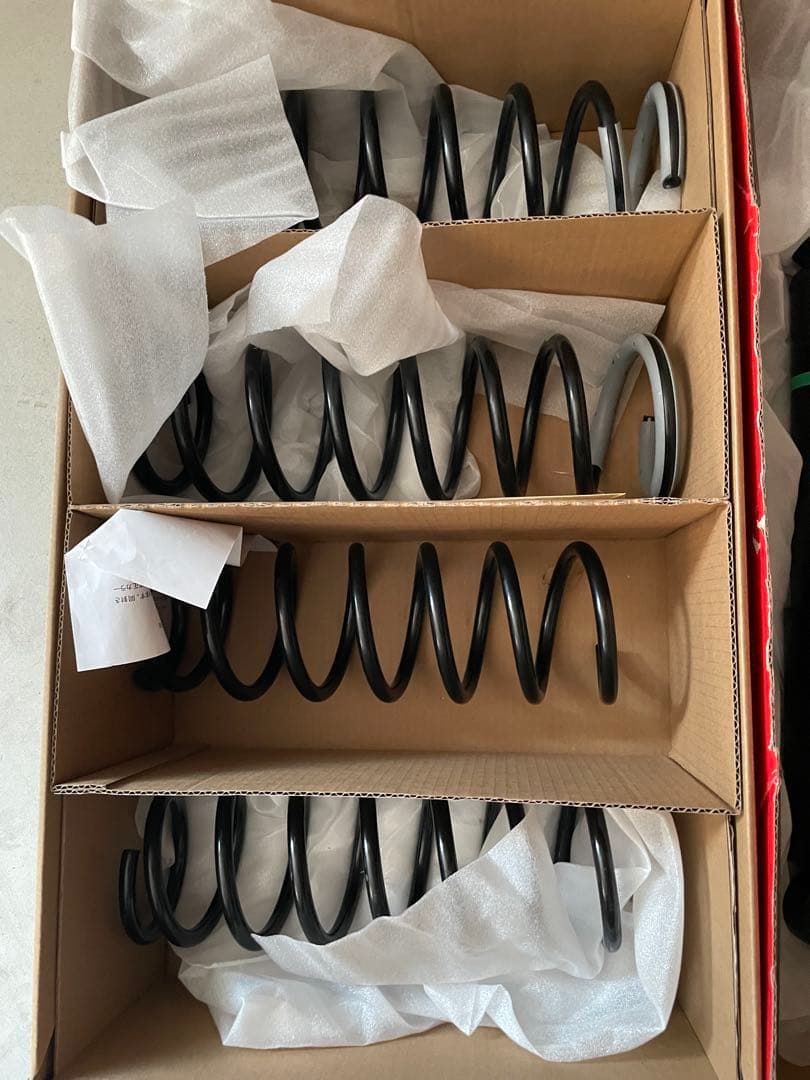 スズキ ジムニーシエラ JB74W 純正サスペンションセット新車外し　最終値下げ