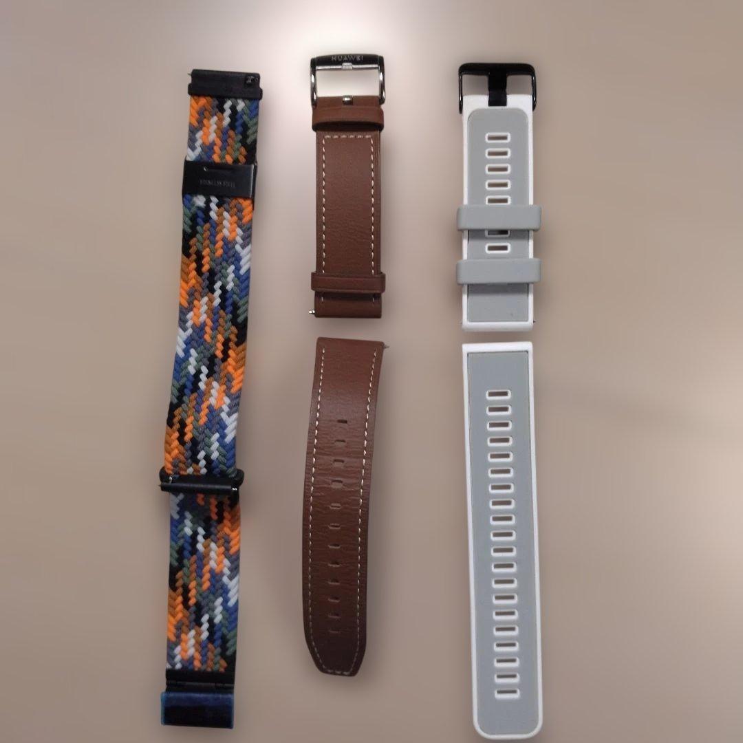 ファーウェイウォッチGT４（ベルト３本付）