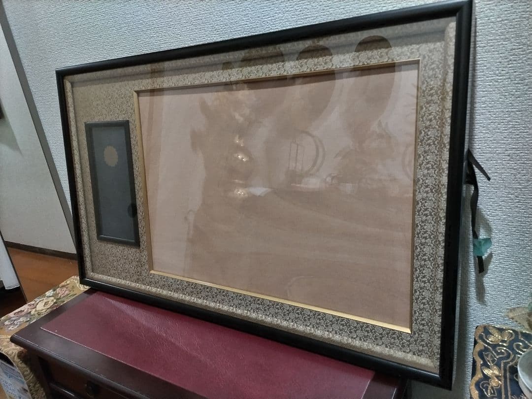 小梅NO3 勲記、勲章、褒章、賞状額縁　　黒の木製フレー厶　菊の紋章