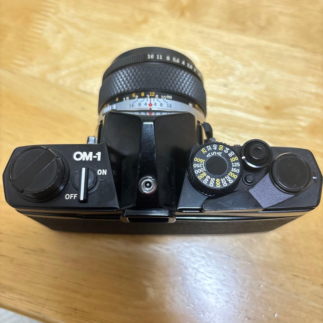 OLYMPUS OM-1 Auto-S 50mm f/1.4 （前期型）付き