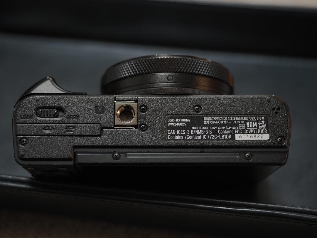 ソニー DSC-RX100M7