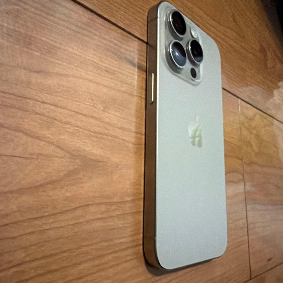 iPhone15 Pro 本体 256GB