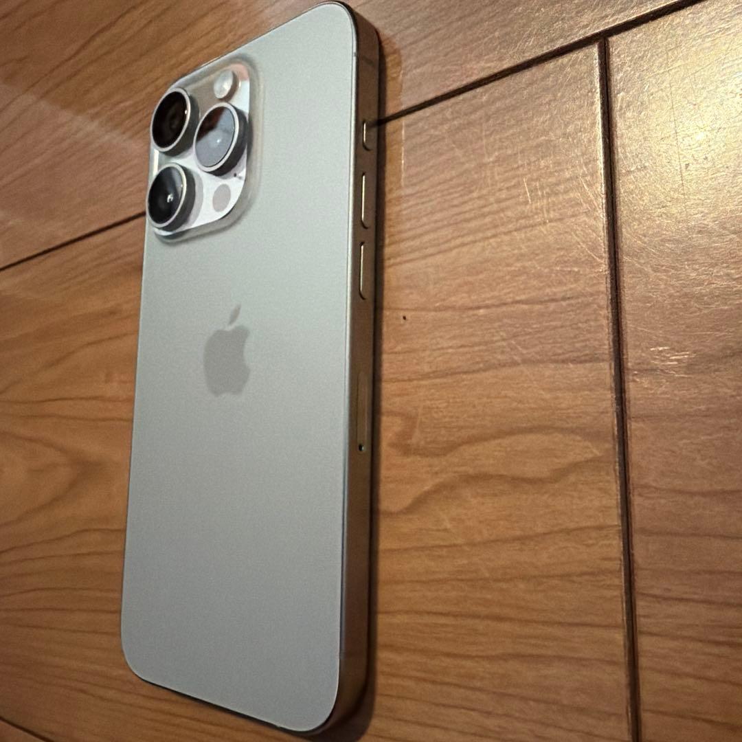 iPhone15 Pro 本体 256GB