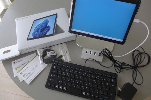 美品 タブレット Surface Go3 8V6-00015 Office搭載