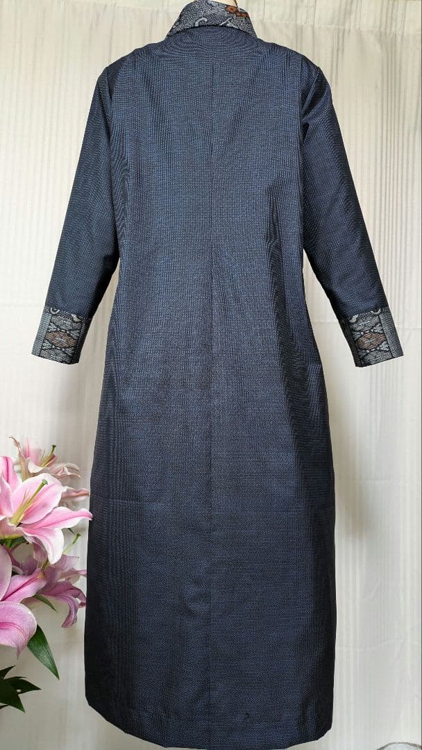 No244大島紬着物リメイク 龍郷柄割り込み絣と110亀甲大島紬 ２種使いワンピ