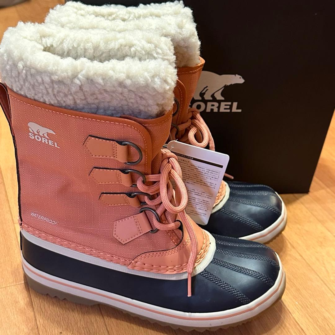 【美品未使用品】SOREL スノーブーツ　レディース　23cmピンク