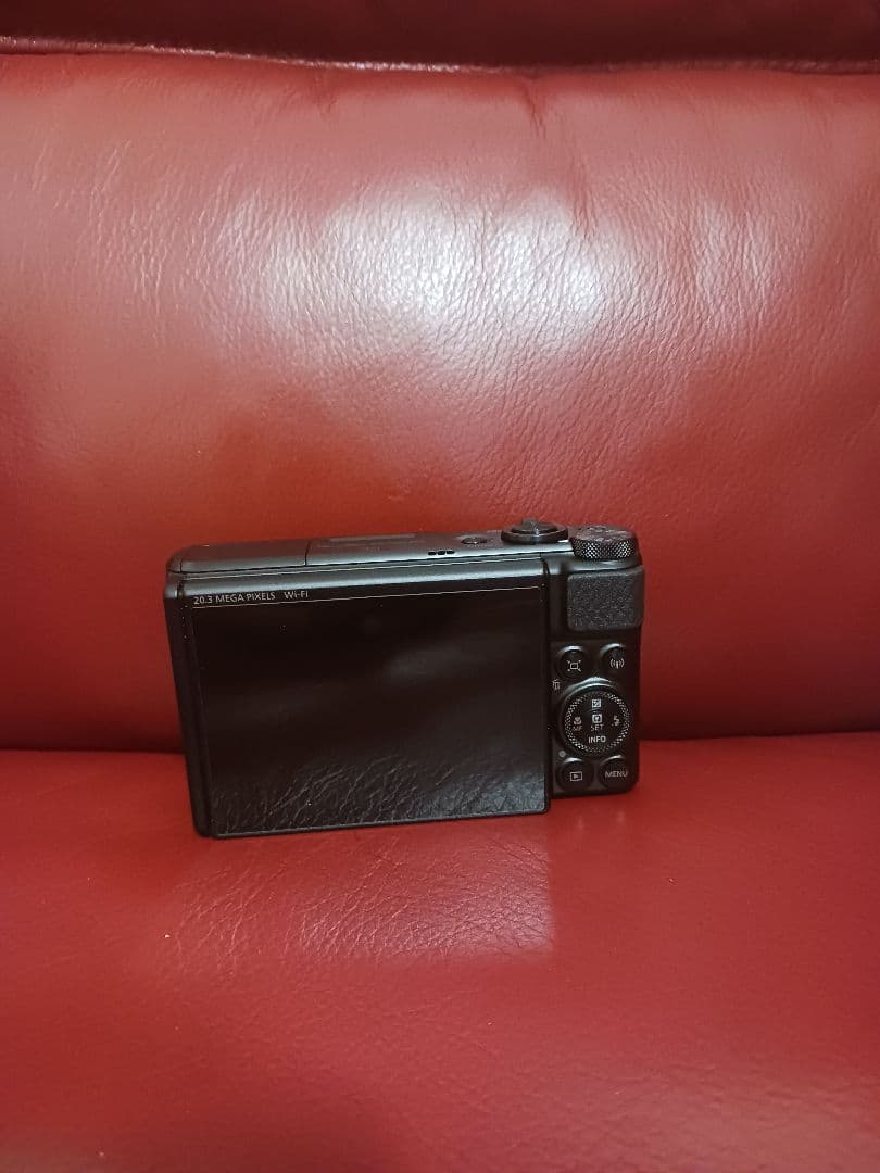 年末限定【美品】Canon PowerShot SX740 HS