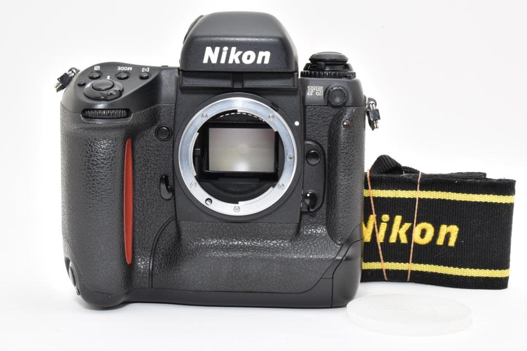 美品 NIKON F5 本体 ストラップ付 フィルムカメラ モルト良好 M849