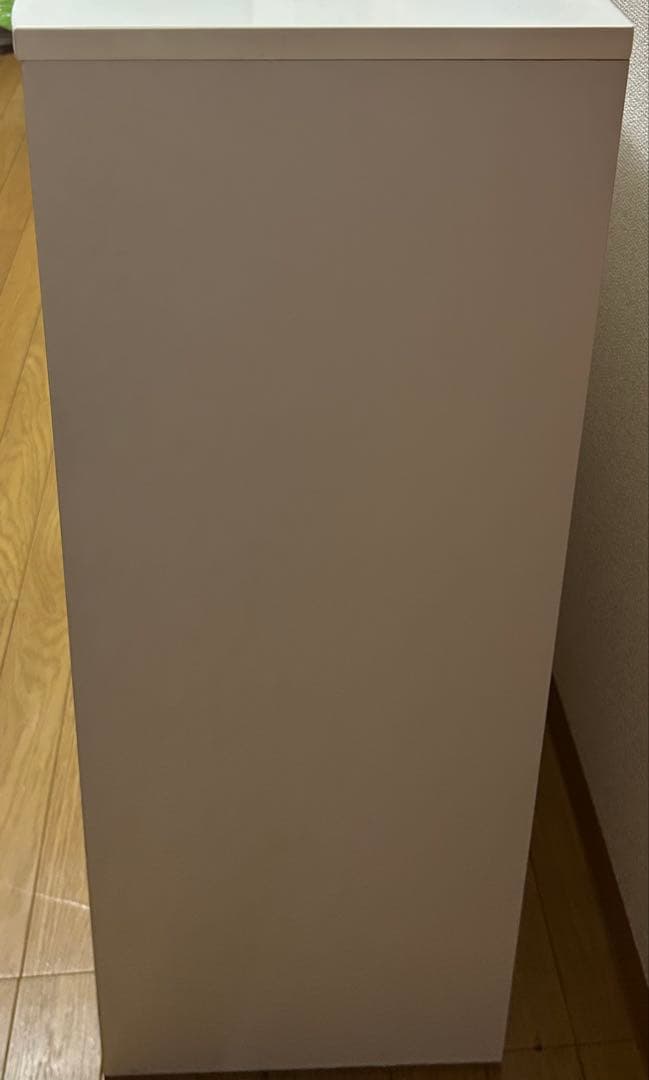 値下げ中！ホワイト 食器棚 スライド式扉 4引き出し