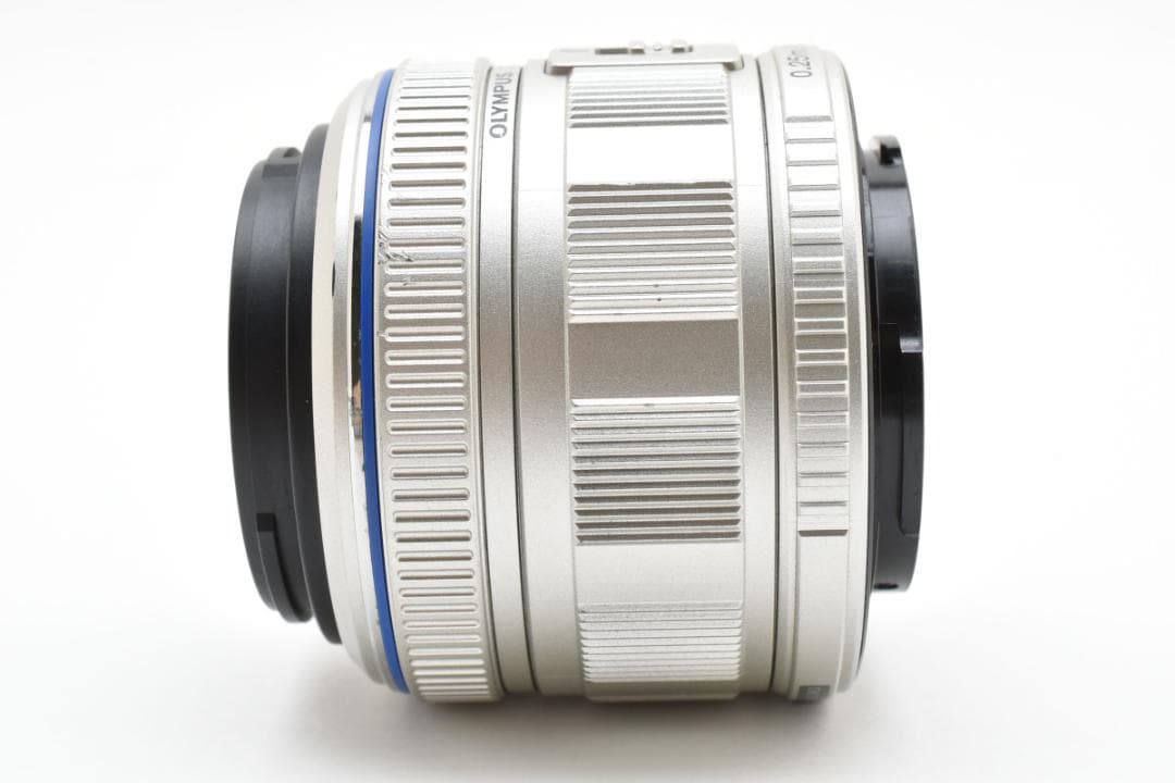 超美品 オリンパス M.zuikoレンズ 14-42 f3.5-5.6 シルバー