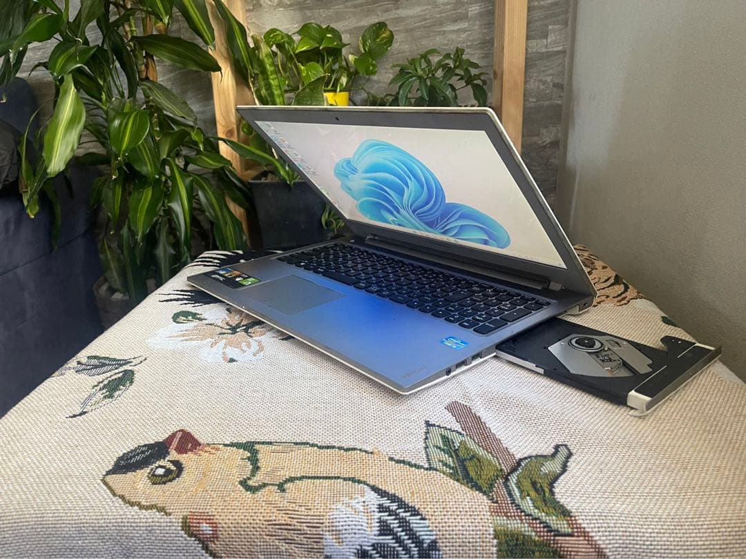 初心者✨人気✨レノボ　すぐ使える✨Core i3✨Windows11✨ノートパソ