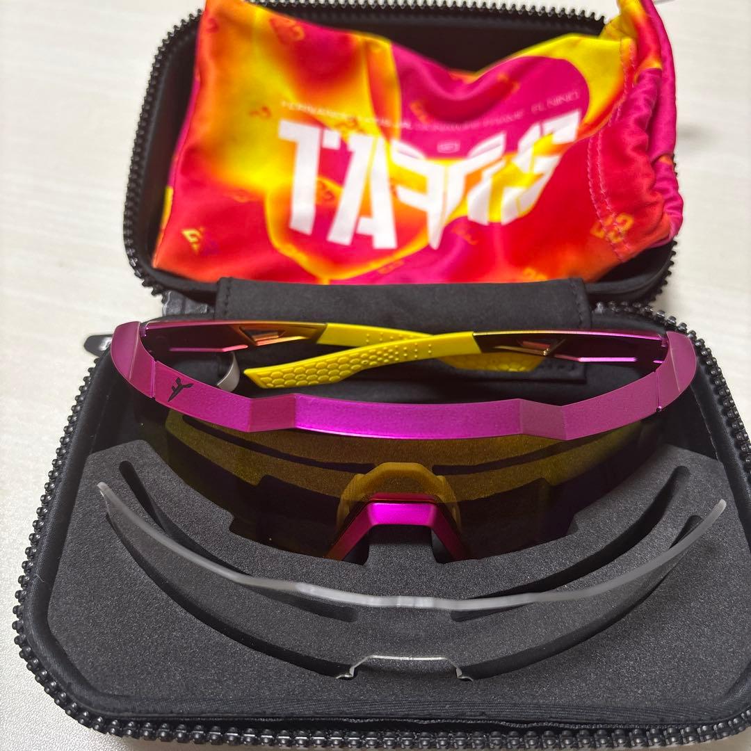 100% 限定タティスjr サングラス　ワンハンドレッド