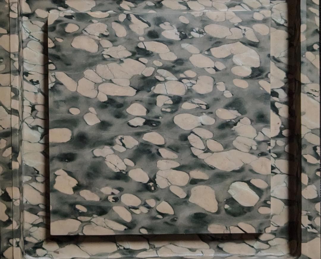 【石渠方硯　豆斑玉石　大型加厚6㎏】◆淡紫と深緑の豆斑美石 ◆珍品◆布化粧箱